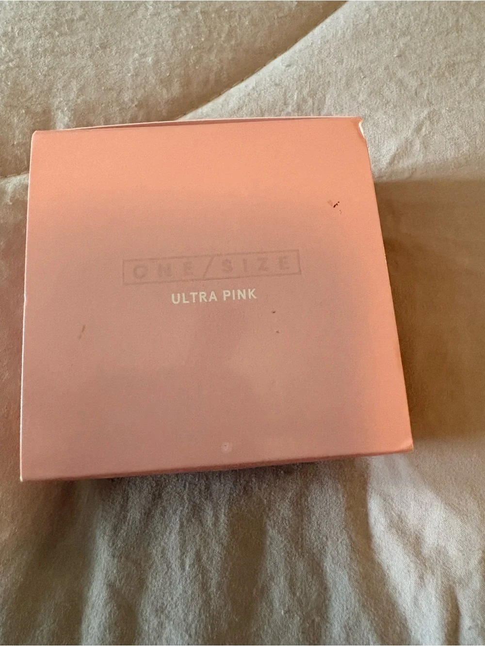 ONE/SIZE Ultimate Setting Powder - Ultra Pink & Rose Gold Accents